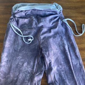 Lululemon leggings - Ballerina foot cut- wrap around foot